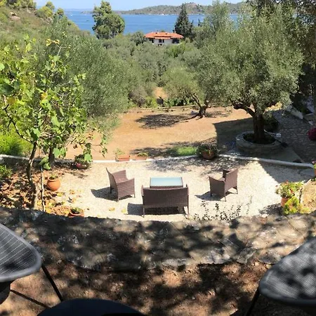 Fteroti House